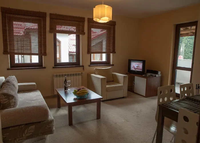 Life Family Aparthotel Pamporovo